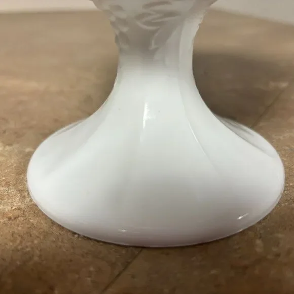 Vintage Indiana Milk Glass Paneled Colony Harvest Grapes Compotes Pedestal Vase - Picture 3 of 4